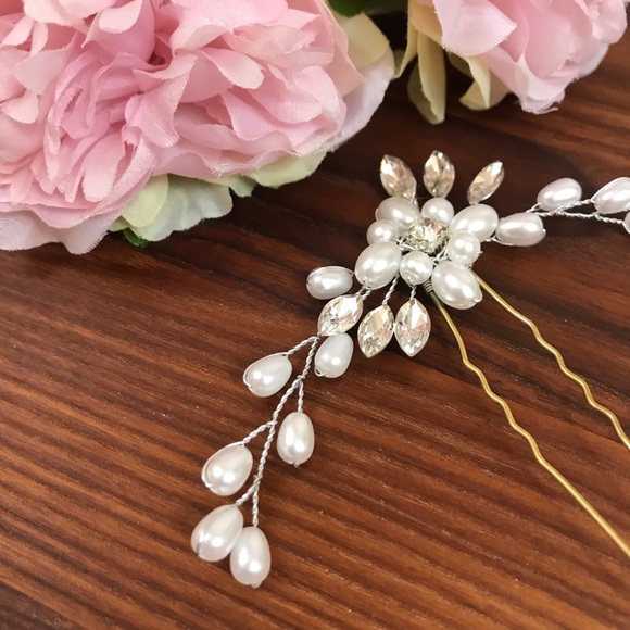 2 Pcs Crystal & Pearl Floral Vine Bridal Hair Pin - Picture 4 of 7
